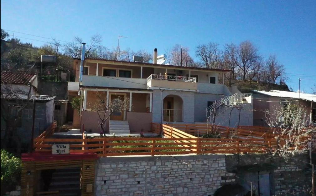 Villa Kuci, Drobonik Berati Exterior foto